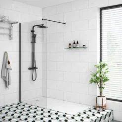 Arezzo 1950mm Matt Black Profile Wetroom Screen + Square Support Arm